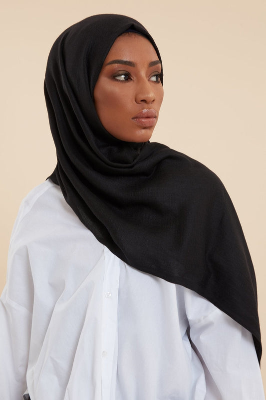 Hijab en coton et laine noir - CAVE LONDON