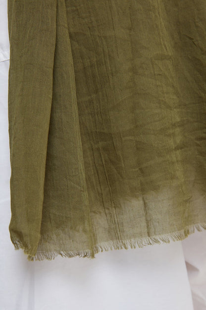 Hijab en coton et soie Khaki - CAVE LONDON